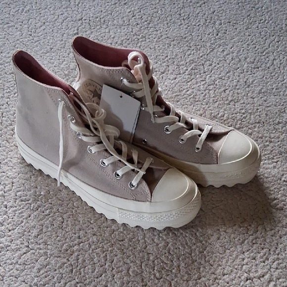 Converse High-Top Sneakers in Beige and White - Picture 1 of 5